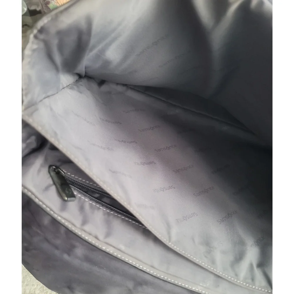 Samsonite vintage messenger